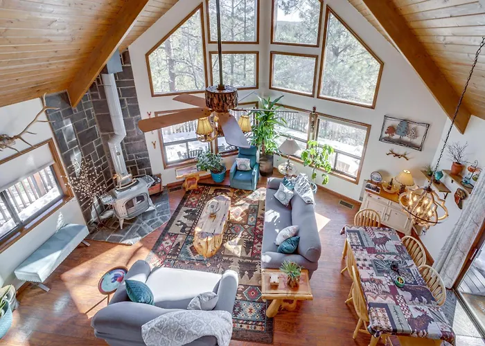 Deck & Scenic Views: A-frame