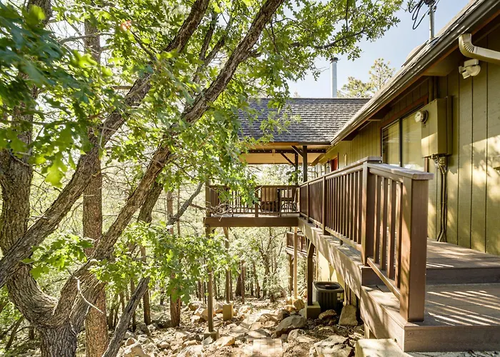Deck & Scenic Views: A-frame *